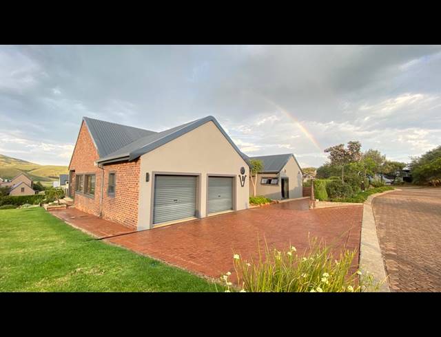 3 BEDROOM HOUSE FOR SALE IN VULINTABA COUNTRY ESTATE